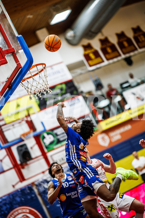 Basketball, Win2Day Superliga 2024/25, Playoffs, Halbfinale Spiel 2, Traiskirchen Lions, Oberwart Gunners, Caleb Fields (4)