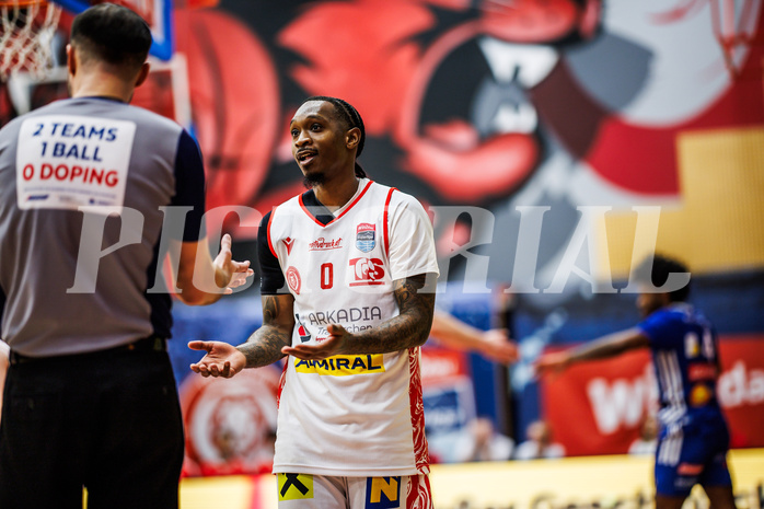 Basketball, Win2Day Superliga 2024/25, Playoffs, Halbfinale Spiel 2, Traiskirchen Lions, Oberwart Gunners, Cedric Russell (0)