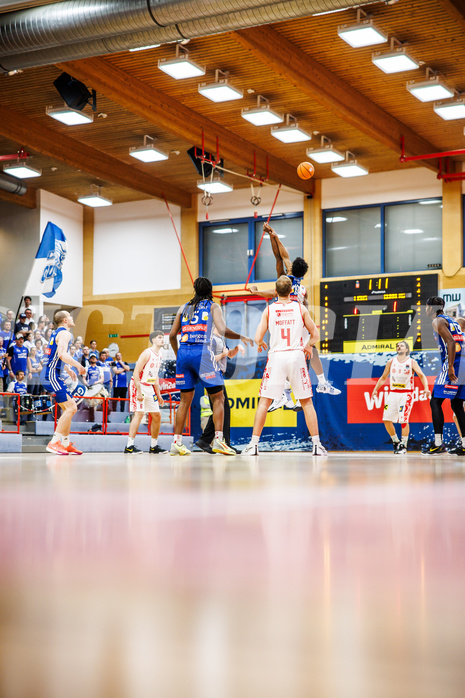 Basketball, Win2Day Superliga 2024/25, Playoffs, Halbfinale Spiel 2, Traiskirchen Lions, Oberwart Gunners, Robert Allen (10)