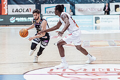 Basketball, Basketball Superliga 2023/24, Grunddurchgang 19.Runde, Oberwart Gunners, Gmunden Swans, Daniel Friedrich (6), Shaquille Rombley (5)