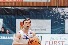 Basketball, Basketball Superliga 2023/24, Grunddurchgang 19.Runde, Oberwart Gunners, Gmunden Swans, Jonathan Knessl (12)