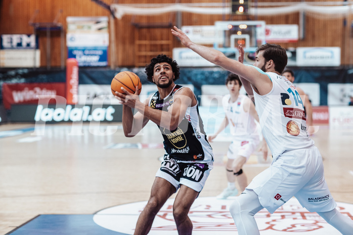 Basketball, Basketball Superliga 2023/24, Grunddurchgang 19.Runde, Oberwart Gunners, Gmunden Swans, Patrick Emilien (15), Daniel Koeppel (14)