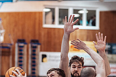 Basketball, Basketball Superliga 2023/24, Grunddurchgang 19.Runde, Oberwart Gunners, Gmunden Swans, Daniel Koeppel (14), Orri Gunnarsson (29), Sebastian Kaeferle (7)