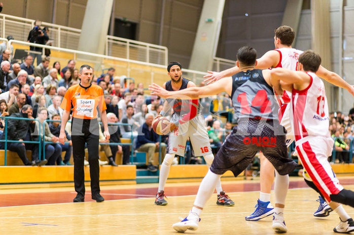 Basketball, 2.Bundesliga, Playoff Finale Spiel 5, UBC St.Pölten, Villach Raiders, Marko Kolaric (16)