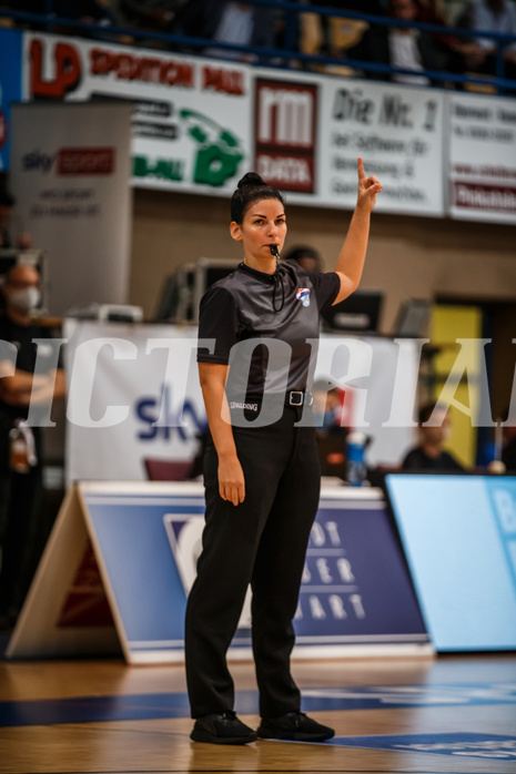 Basketball, bet-at-home Basketball Superliga 2020/21, Grunddurchgang 1. Runde, Oberwart Gunners, Kapfenberg Bulls, Referee, Raphaela Reiner