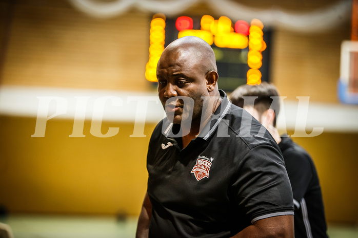 Basketball, Basketball Zweite Liga, Viertelfinale Spiel 2, BBC Nord Dragonz, Mattersburg Rocks, James WILLIAMS (Headcoach)