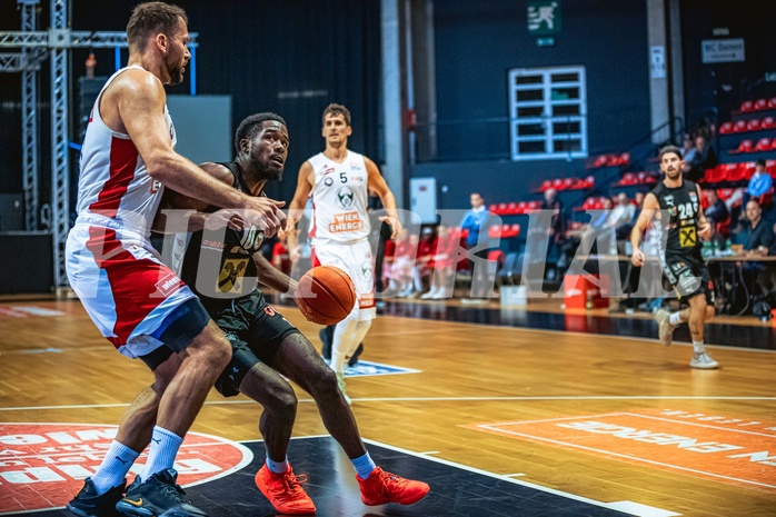 Basketball, Win2Day Superliga 2022/23, Grunddurchgang 5.Runde, BC GGMT Vienna, Raiffeisen Flyers Wels, Jozo Rados (3), Austen Awosika (10)