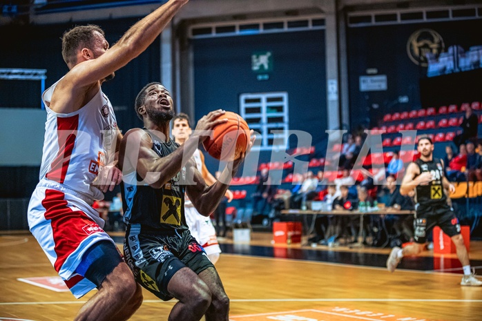 Basketball, Win2Day Superliga 2022/23, Grunddurchgang 5.Runde, BC GGMT Vienna, Raiffeisen Flyers Wels, Austen Awosika (10)