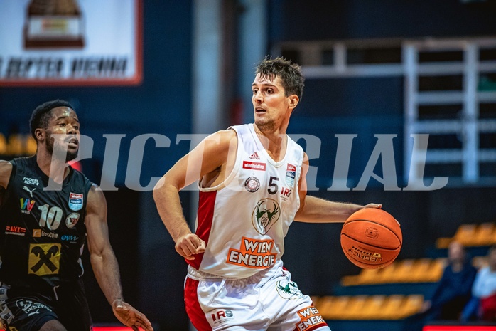 Basketball, Win2Day Superliga 2022/23, Grunddurchgang 5.Runde, BC GGMT Vienna, Raiffeisen Flyers Wels, Bogic Vujosevic (5)