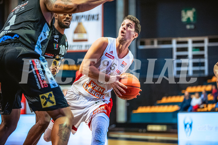 Basketball, Win2Day Superliga 2022/23, Grunddurchgang 5.Runde, BC GGMT Vienna, Raiffeisen Flyers Wels, Bogic Vujosevic (5)