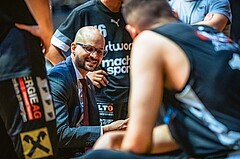 Basketball, Win2Day Superliga 2022/23, Grunddurchgang 5.Runde, BC GGMT Vienna, Raiffeisen Flyers Wels, Sebastian Waser (Head Coach)