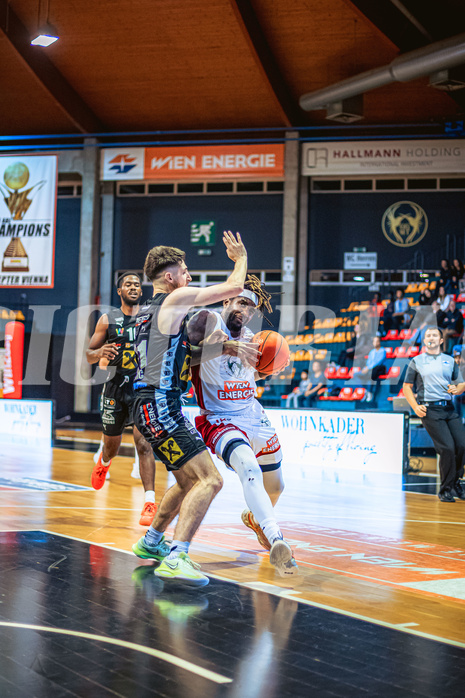 Basketball, Win2Day Superliga 2022/23, Grunddurchgang 5.Runde, BC GGMT Vienna, Raiffeisen Flyers Wels, Elvir Jakupovic (21), Jahenns Manigat (21)