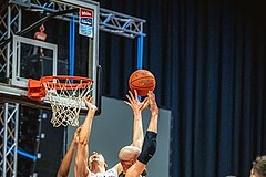 Basketball, Win2Day Superliga 2022/23, Grunddurchgang 5.Runde, BC GGMT Vienna, Raiffeisen Flyers Wels, Stefan Savic (13), Christian Von Fintel (27)