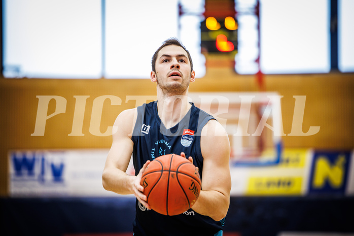 Basketball, win2day Basketball Superliga 2022/23, 10. Qualifikationsrunde, Traiskirchen Lions, Vienna D.C. Timberwolves, Jakob Szkutta (10)