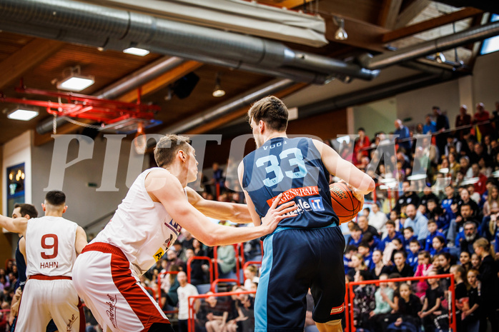 Basketball, win2day Basketball Superliga 2022/23, 10. Qualifikationsrunde, Traiskirchen Lions, Vienna D.C. Timberwolves, Chris Vogt (33)