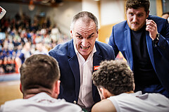 Basketball, win2day Basketball Superliga 2022/23, 10. Qualifikationsrunde, Traiskirchen Lions, Vienna D.C. Timberwolves, Radomir Mijanovic (Head Coach)