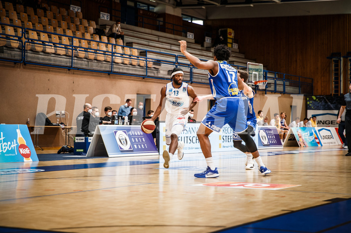 Basketball, bet-at-home Basketball Superliga 2020/21, Halbfinale Spiel 2, Oberwart Gunners, Gmunden Swans, Quincy Diggs (13)