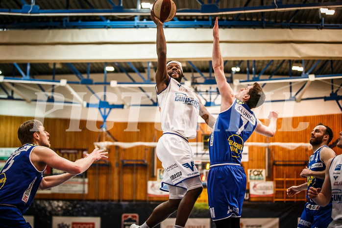 Basketball, bet-at-home Basketball Superliga 2020/21, Halbfinale Spiel 2, Oberwart Gunners, Gmunden Swans, Quincy Diggs (13)