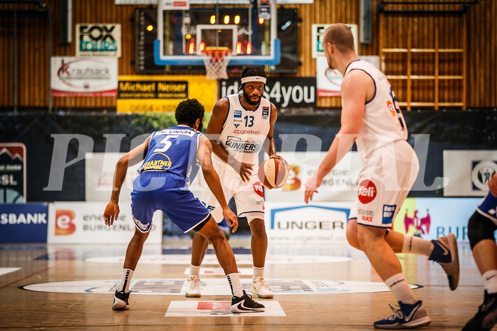 Basketball, bet-at-home Basketball Superliga 2020/21, Halbfinale Spiel 2, Oberwart Gunners, Gmunden Swans, Quincy Diggs (13)