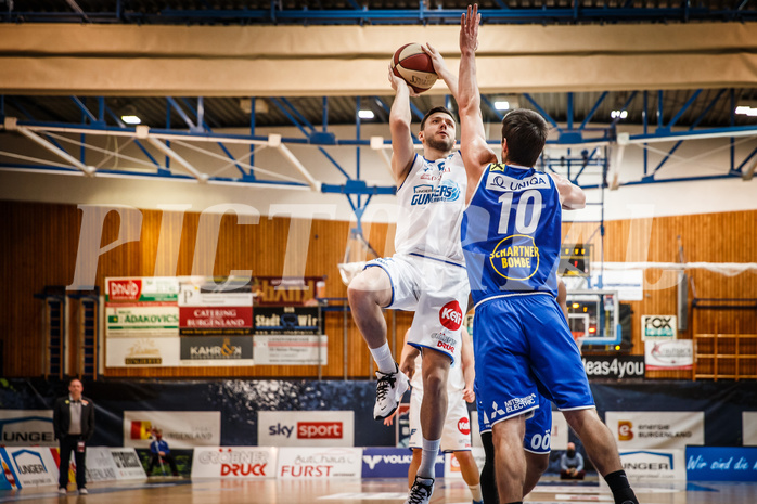 Basketball, bet-at-home Basketball Superliga 2020/21, Halbfinale Spiel 2, Oberwart Gunners, Gmunden Swans, Ignas Fiodorovas (5)
