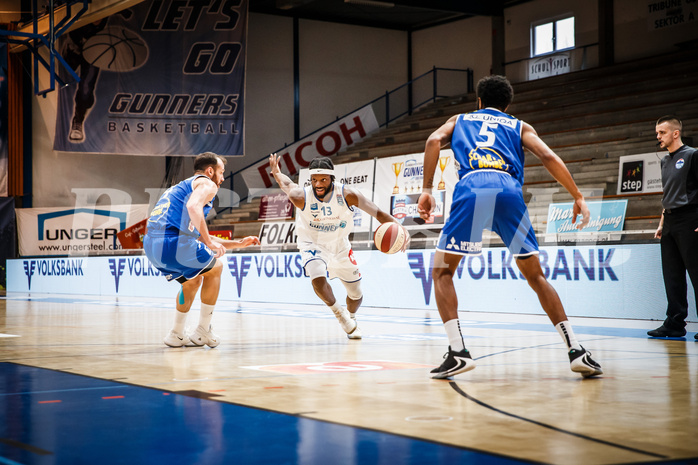 Basketball, bet-at-home Basketball Superliga 2020/21, Halbfinale Spiel 2, Oberwart Gunners, Gmunden Swans, Quincy Diggs (13)