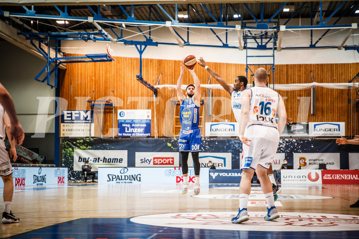 Basketball, bet-at-home Basketball Superliga 2020/21, Halbfinale Spiel 2, Oberwart Gunners, Gmunden Swans, Daniel Friedrich (6)