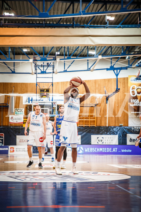Basketball, bet-at-home Basketball Superliga 2020/21, Halbfinale Spiel 2, Oberwart Gunners, Gmunden Swans, Quincy Diggs (13)