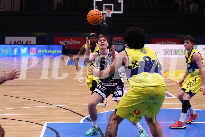 08.03.2024, Graz, Raiffeisen Sportpark Graz, Basketball Superliga 2023/24, 2.Platzierungsrunde, UBSC Raiffeisen Graz - OCS Swans Gmunden