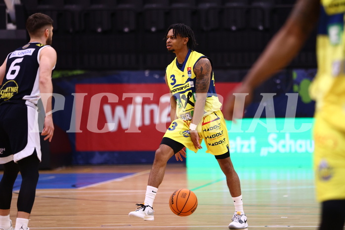 08.03.2024, Graz, Raiffeisen Sportpark Graz, Basketball Superliga 2023/24, 2.Platzierungsrunde, UBSC Raiffeisen Graz - OCS Swans Gmunden
