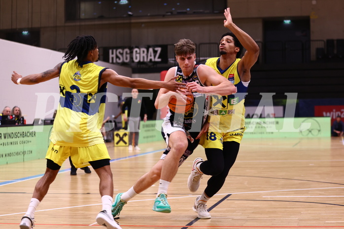 08.03.2024, Graz, Raiffeisen Sportpark Graz, Basketball Superliga 2023/24, 2.Platzierungsrunde, UBSC Raiffeisen Graz - OCS Swans Gmunden