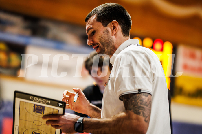 Basketball, win2day Basketball Superliga 2023/224, Qualifikationsrunde Spiel 2, BBC Nord Dragonz, Vienna Timberwolves, Felix Jambor (Head Coach)