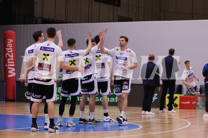 08.03.2024, Graz, Raiffeisen Sportpark Graz, Basketball Superliga 2023/24, 2.Platzierungsrunde, UBSC Raiffeisen Graz - OCS Swans Gmunden