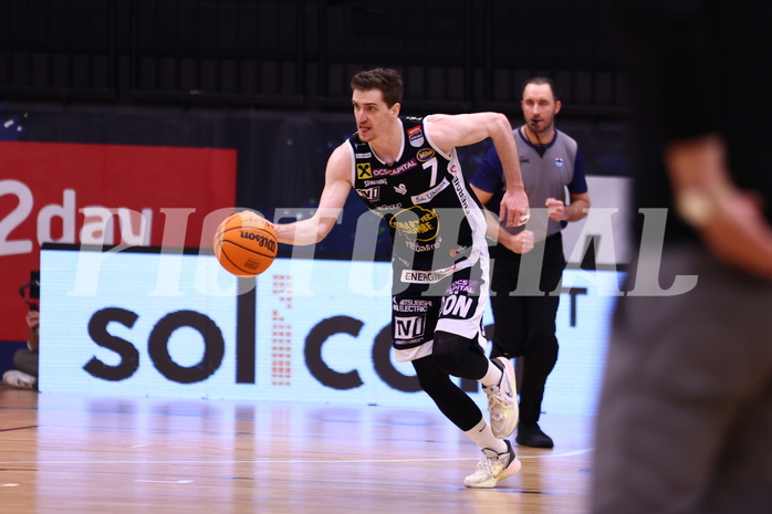 08.03.2024, Graz, Raiffeisen Sportpark Graz, Basketball Superliga 2023/24, 2.Platzierungsrunde, UBSC Raiffeisen Graz - OCS Swans Gmunden