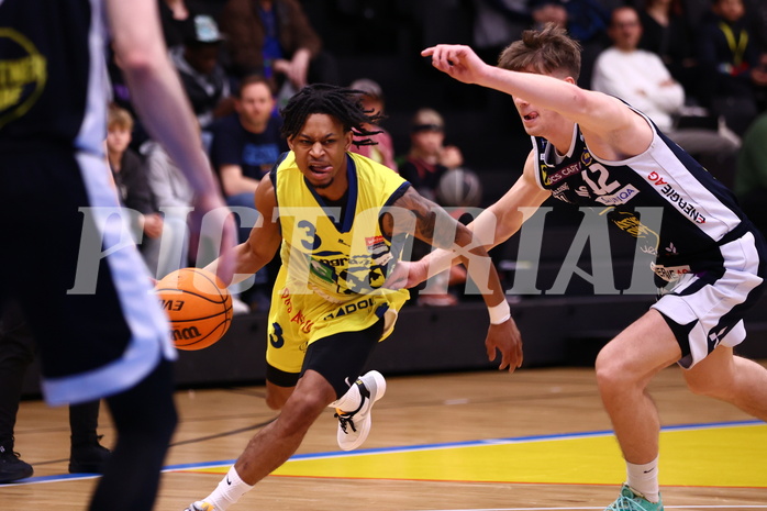 08.03.2024, Graz, Raiffeisen Sportpark Graz, Basketball Superliga 2023/24, 2.Platzierungsrunde, UBSC Raiffeisen Graz - OCS Swans Gmunden