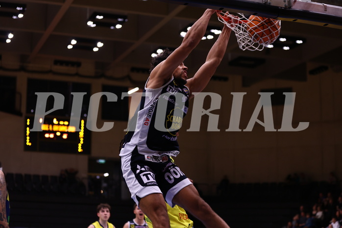 08.03.2024, Graz, Raiffeisen Sportpark Graz, Basketball Superliga 2023/24, 2.Platzierungsrunde, UBSC Raiffeisen Graz - OCS Swans Gmunden