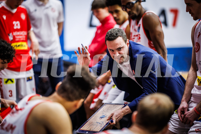 Basketball, Win2Day Superliga 2024/25, Grunddurchgang 15.Runde, Traiskirchen Lions, Fuerstenfeld Panthers, Benedikt Danek (Head Coach)
