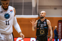 Basketball, Win2Day Superliga 2022/23, Grunddurchgang 3.Runde, Vienna D.C. Timberwolves, Raiffeisen Flyers Wels, Christian Von Fintel (27)