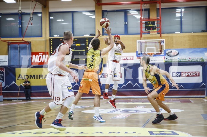 Basketball, Admiral Basketball Superliga 2019/20, Grunddurchgang 3.Runde, Traiskirchen Lions, UBSC Graz, Shawn L. Ray (6)