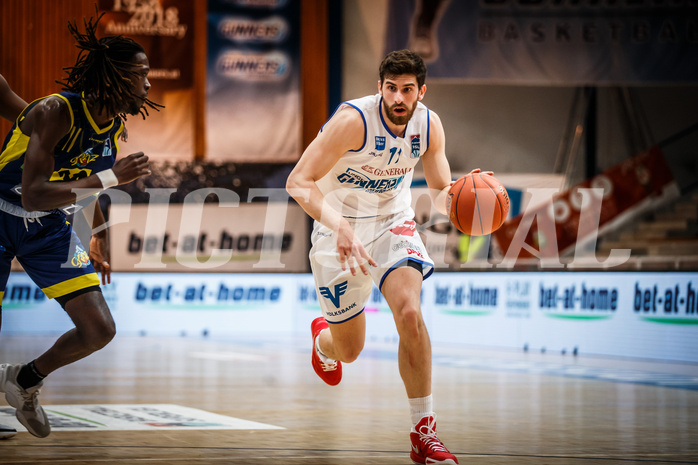Basketball, bet-at-home Basketball Superliga 2021/22, Platzierungsrunde Spiel 8, Oberwart Gunners, UBSC Graz, Ioannis Chatzinikolas (11)