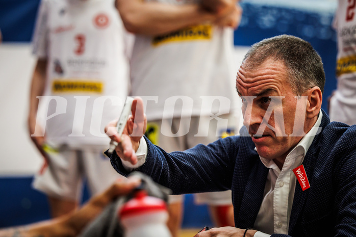 Basketball, win2day Basketball Superliga 2023/24, 10.Plazierungsrunde, Traiskirchen Lions, UBSC Graz, Radomir Mijanovic (Head Coach)