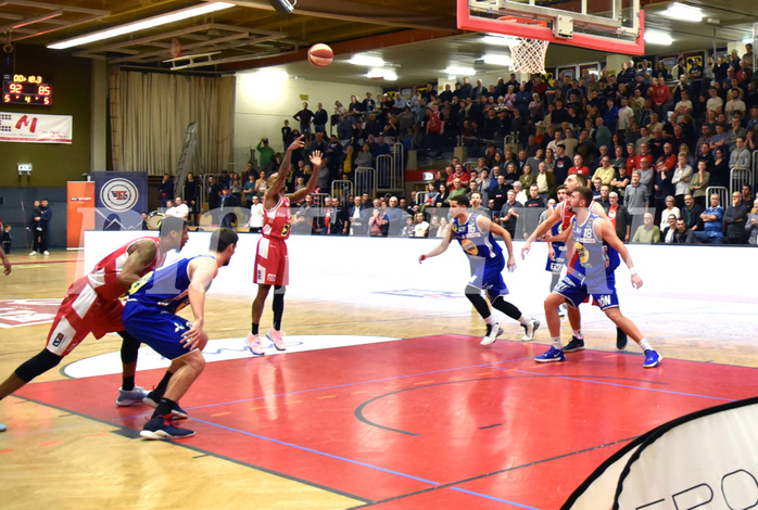 Basketball Superliga 2019/20,  1.Plazierungsrunde Flyers Wels vs. Gmunden Swans


