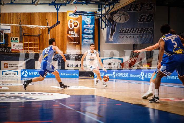 Basketball, bet-at-home Basketball Superliga 2020/21, Halbfinale Spiel 2, Oberwart Gunners, Gmunden Swans, Ignas Fiodorovas (5)
