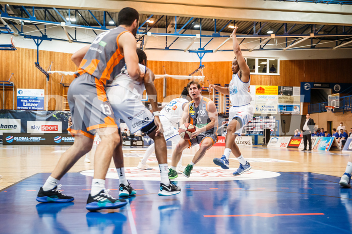 Basketball, bet-at-home Basketball Superliga 2020/21, Platzierungsrunde, 2. Runde, Oberwart Gunners, Klosterneuburg Dukes, Valentin Bauer (14)