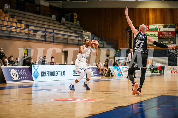 Basketball, bet-at-home Basketball Superliga 2020/21, Platzierungsrunde, 5. Runde, Oberwart Gunners, Flyers Wels, Lawrence Alexander (4)