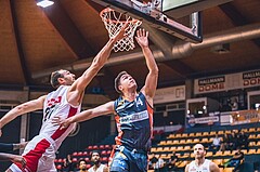 Basketball, Win2Day Superliga 2022/23, 2. Platzierungsrunde, BC Vienna, Klosterneuburg Dukes, Vladimir Golubovic (27), Valentin Bauer (14)