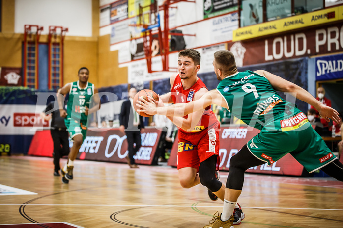 Basketball, bet-at-home Basketball Superliga 2021/22, Grunddurchgang 5.Runde, Traiskirchen Lions, Kapfenberg Bulls, David Makivic (1)