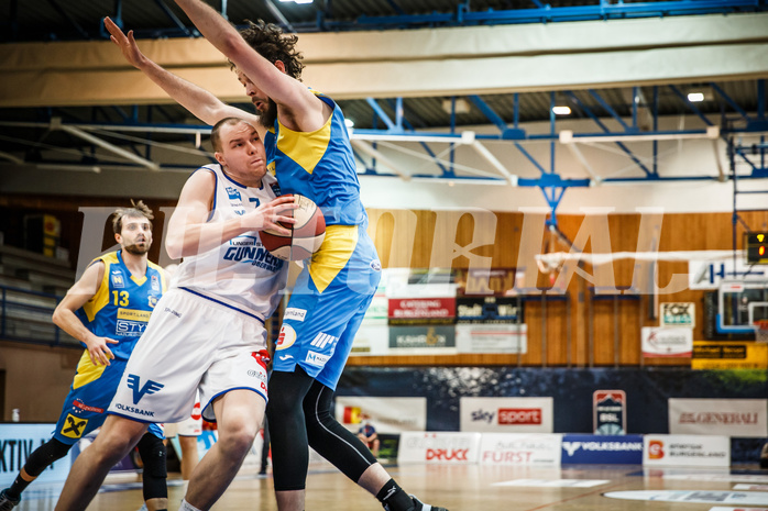 Basketball, bet-at-home Basketball Superliga 2020/21, Viertelfinale Spiel 1, Oberwart Gunners, SKN St. Pölten, Sebastian Käferle (7)