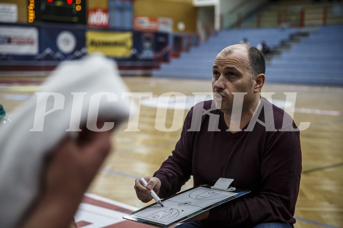 Basketball, Basketball Zweite Liga, Grunddurchgang 5.Runde, Basket Flames, Wörthersee Piraten, Goran Jovanovic (Head Coach)