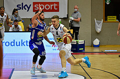 Basketball Superliga 2020/21, Grunddurchgang 6.Runde Flyers Wels vs. Swans Gmunden, Daniel Friedrich (6) Jan Raszdevsek (4),

