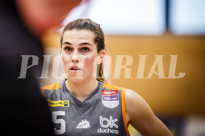 Basketball, win2day Damen Basketball Superliga 2021/22, Finale Spiel 2, BK Duchess, Vienna United, Lisa Zderadicka (5)